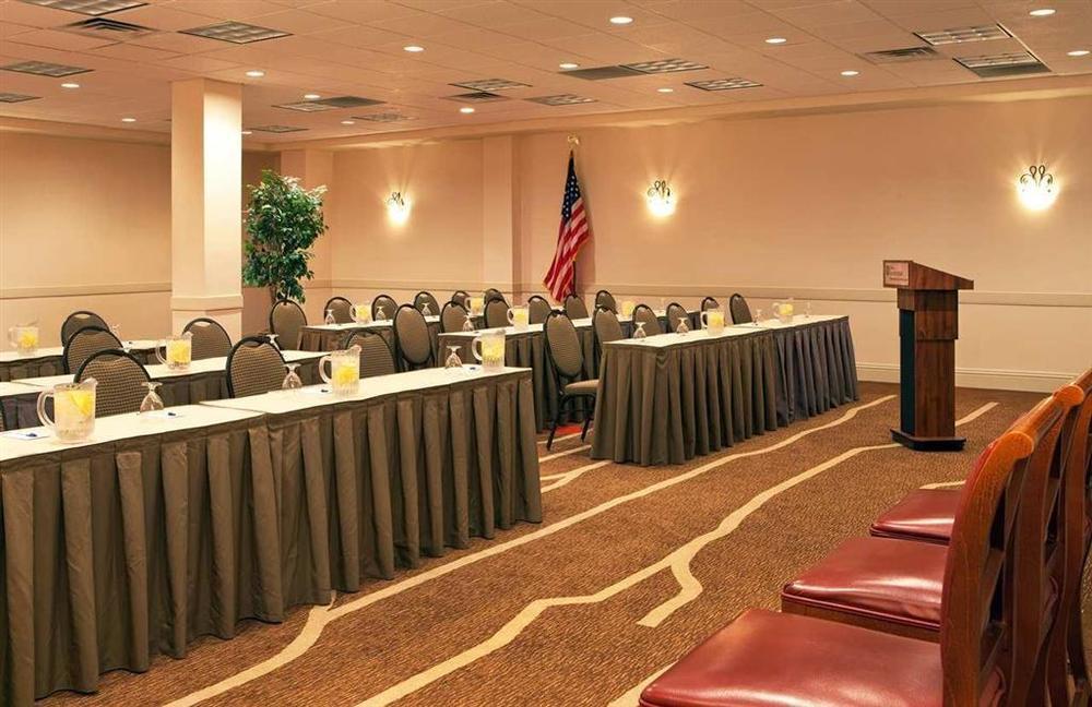 Hilton Garden Inn Philadelphia-Fort Washington Room photo